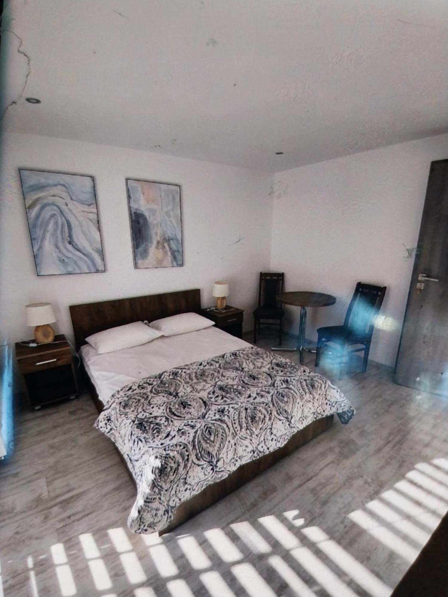 Holiday House 库瑞尼卡慕斯卡 外观 照片